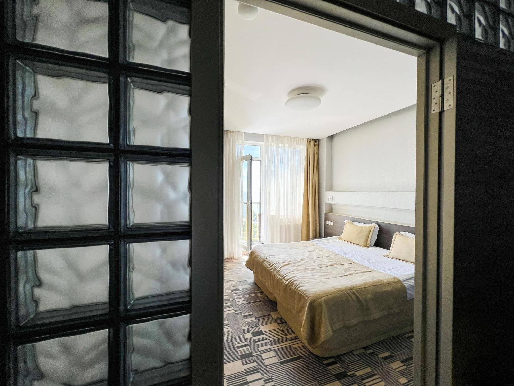 12Th Floor Apartments Odesa Exterior photo