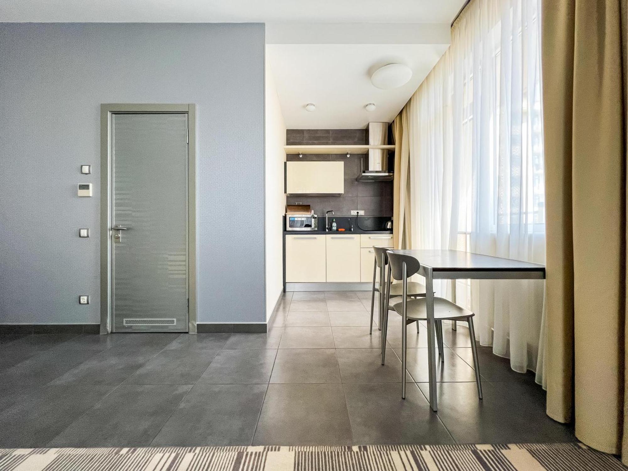 12Th Floor Apartments Odesa Exterior photo